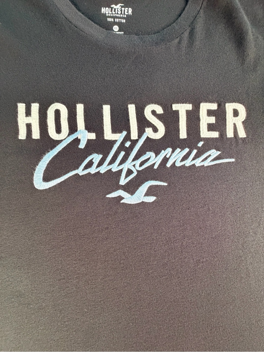 Hollister California Men’s 2XL XXLarge Black Embroidered T-Shirt Preppy Surfer